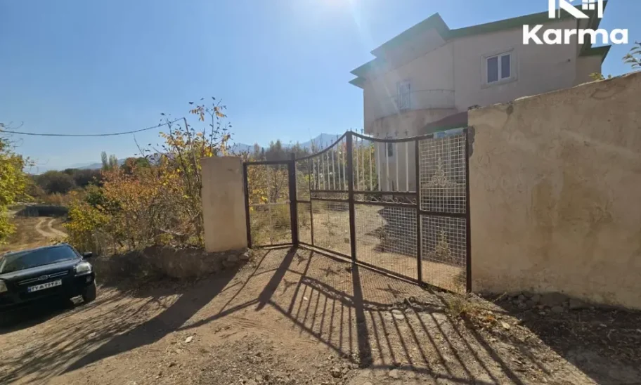 ملک قولنامه‌ای با پکیج کامل در فشندک